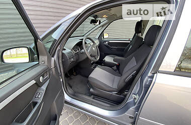 Минивэн Opel Meriva 2005 в 