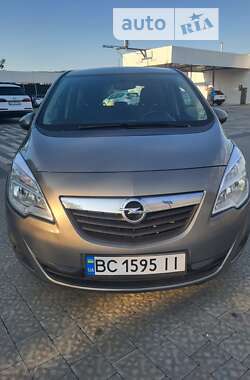 Мікровен Opel Meriva 2011 в Ужгороді