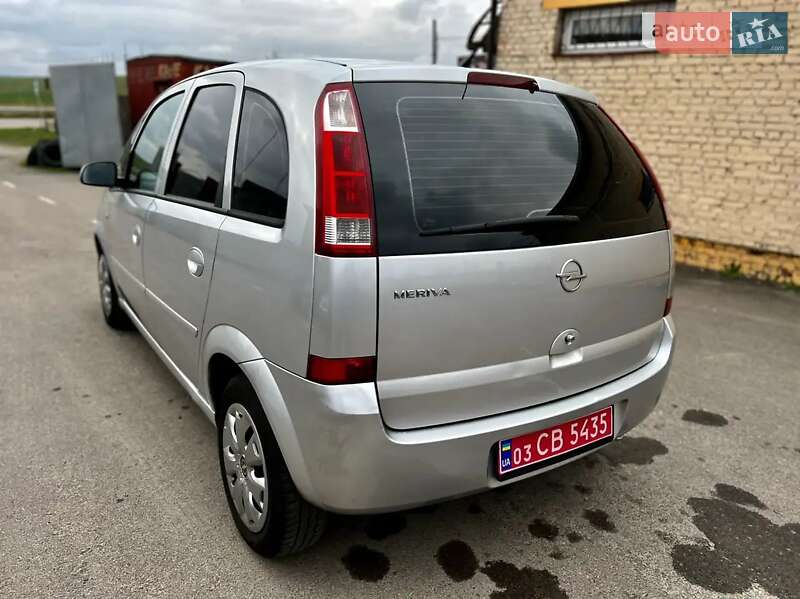 Микровэн Opel Meriva 2005 в Нововолынске