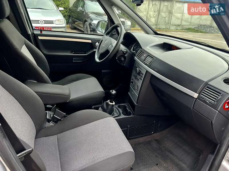 Микровэн Opel Meriva 2005 в Нововолынске