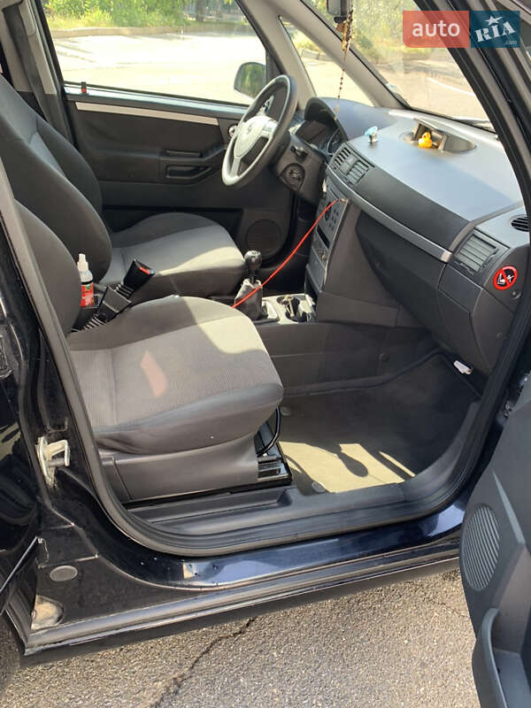 Микровэн Opel Meriva 2004 в Киеве