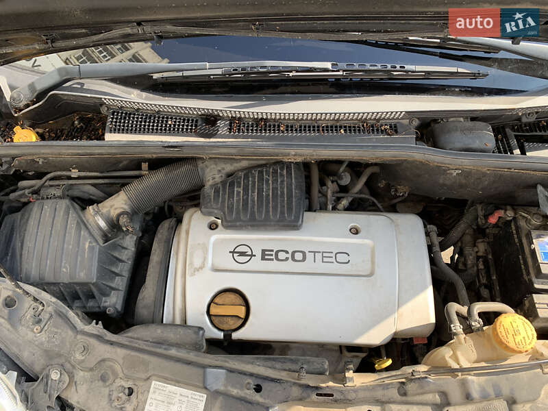 Микровэн Opel Meriva 2004 в Киеве