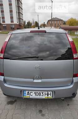 Микровэн Opel Meriva 2005 в Нововолынске