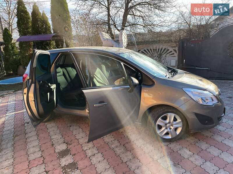 Мікровен Opel Meriva 2012 в Сокирянах