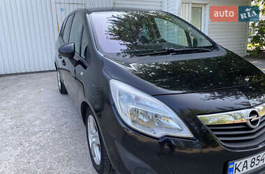 Микровэн Opel Meriva 2010 в Киеве