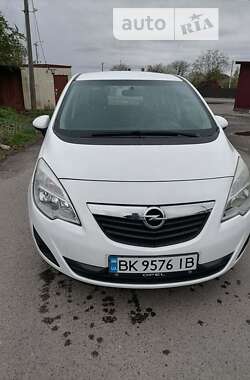 Микровэн Opel Meriva 2013 в Дубно