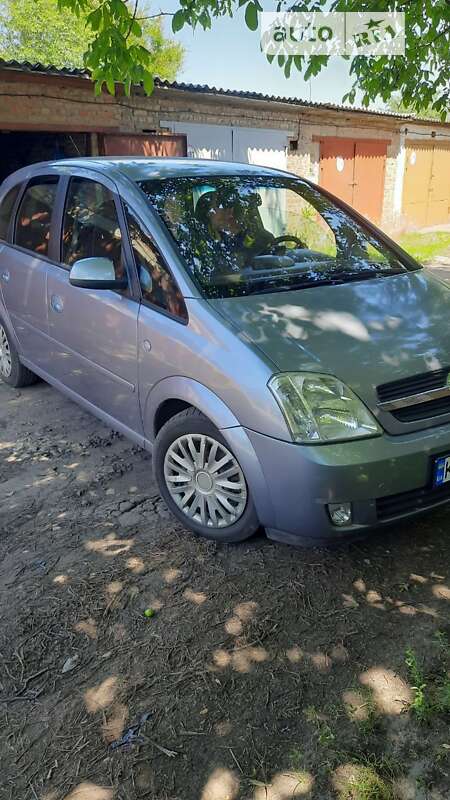 Opel Meriva 2004