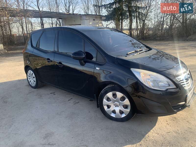 Мікровен Opel Meriva 2011 в Дунаївцях