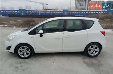 Микровэн Opel Meriva 2010 в Городке