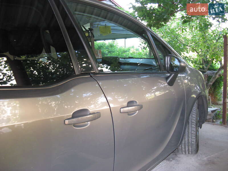 Мікровен Opel Meriva 2014 в Запоріжжі