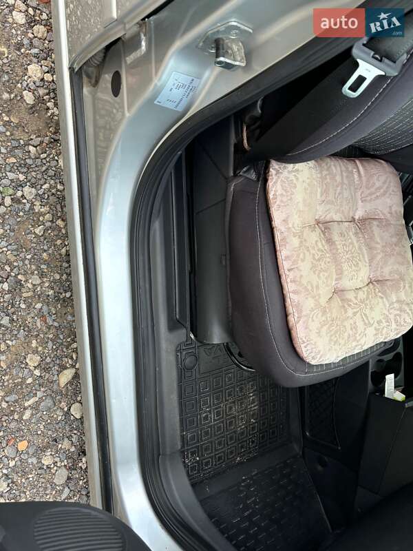 Микровэн Opel Meriva 2006 в Кременце