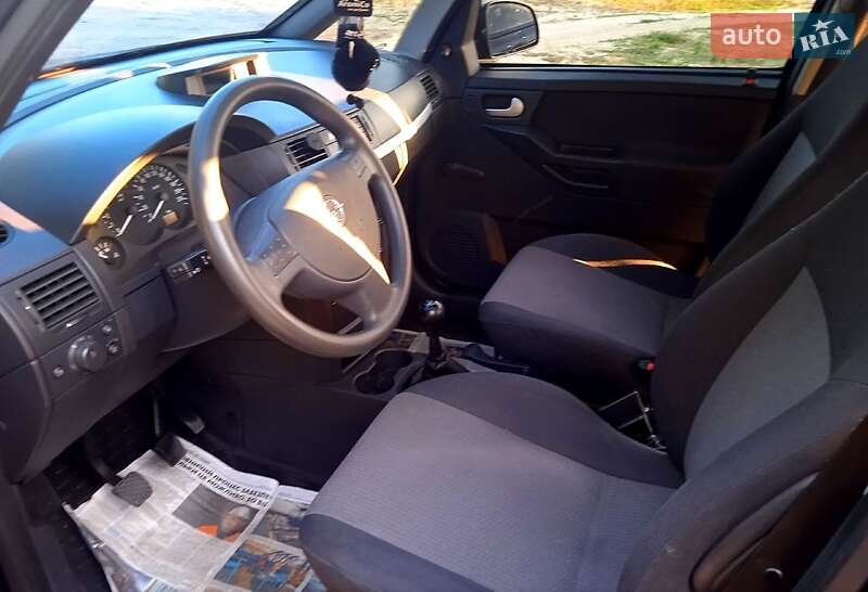Мікровен Opel Meriva 2004 в Краснограді