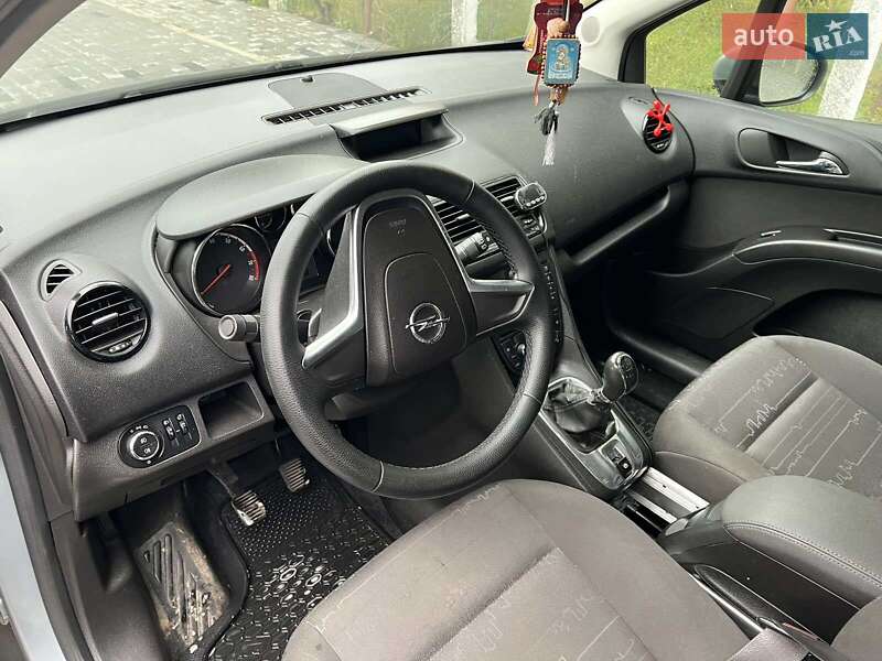 Микровэн Opel Meriva 2010 в Мукачево