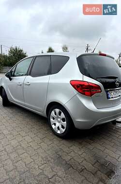 Микровэн Opel Meriva 2013 в Городке