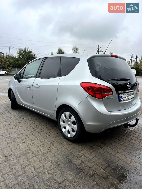 Мікровен Opel Meriva 2013 в Городку