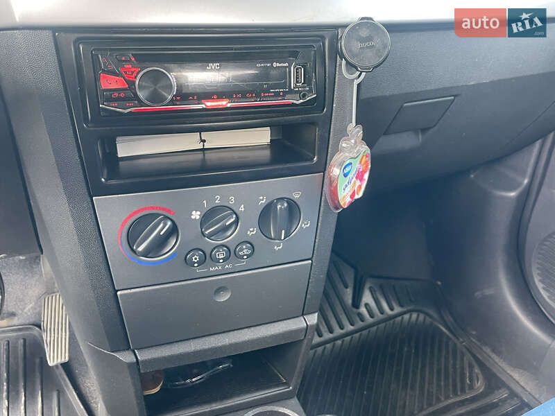 Микровэн Opel Meriva 2003 в Луцке