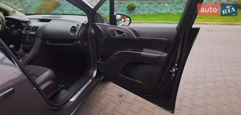 Микровэн Opel Meriva 2012 в Львове