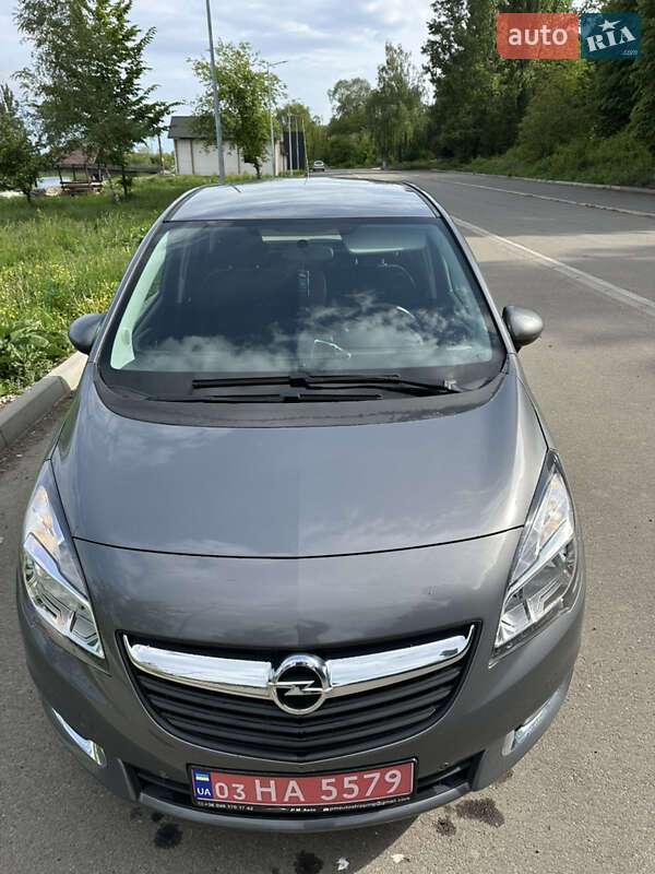 Мікровен Opel Meriva 2015 в Бурштині