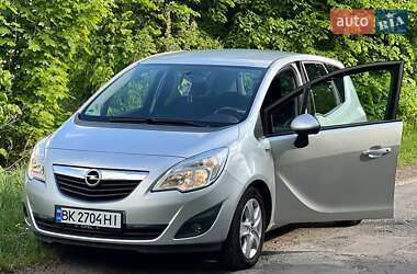 Микровэн Opel Meriva 2011 в Дубно