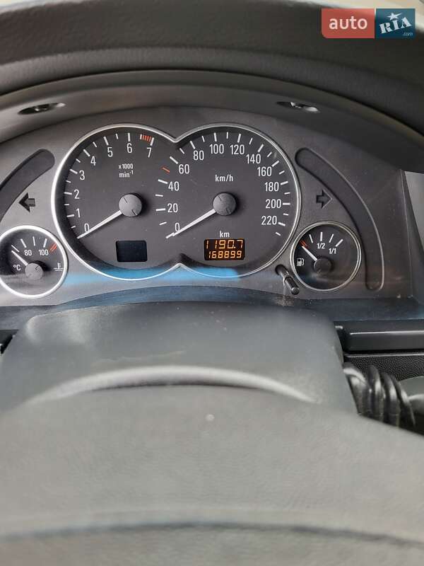 Мікровен Opel Meriva 2004 в Дубровиці