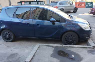 Микровэн Opel Meriva 2011 в Львове