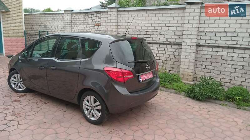Мікровен Opel Meriva 2011 в Харкові