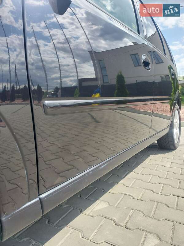 Микровэн Opel Meriva 2010 в Луцке