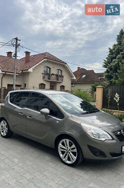 Микровэн Opel Meriva 2012 в Ужгороде