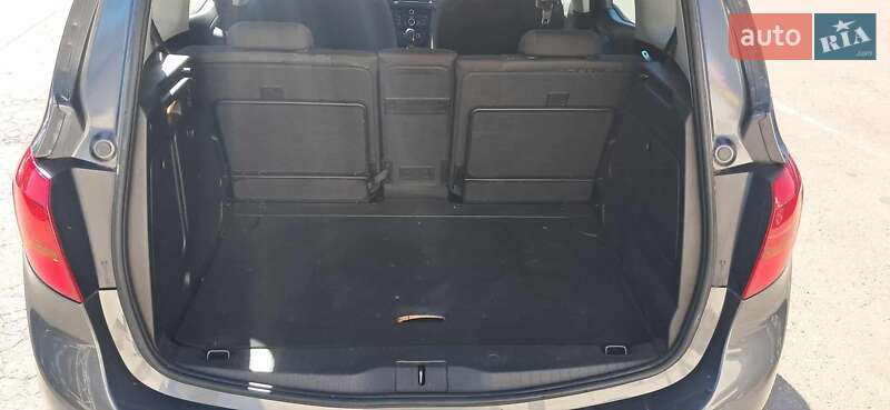 Мікровен Opel Meriva 2010 в Остриці