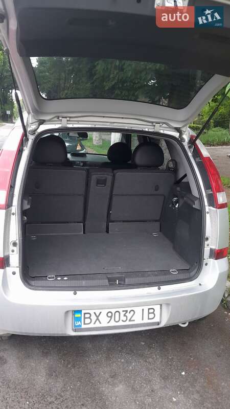 Opel Meriva 2004