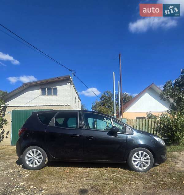 Микровэн Opel Meriva 2015 в Гостомеле