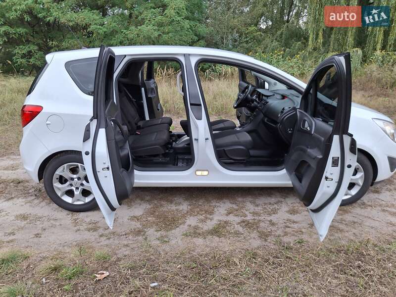 Микровэн Opel Meriva 2011 в Киеве