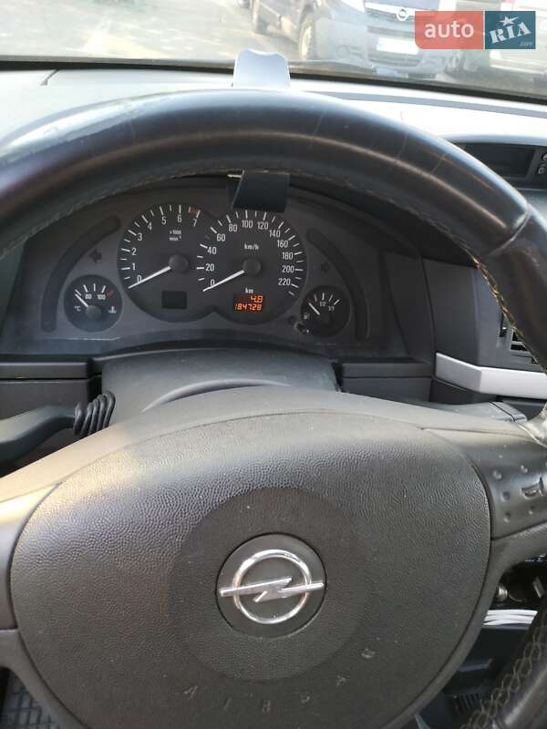 Мікровен Opel Meriva 2006 в Сваляві