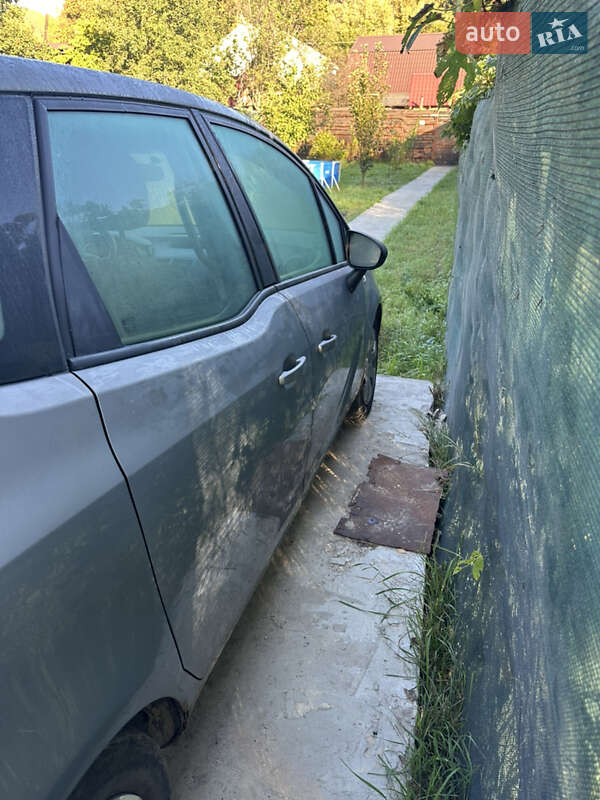 Микровэн Opel Meriva 2011 в Чернигове