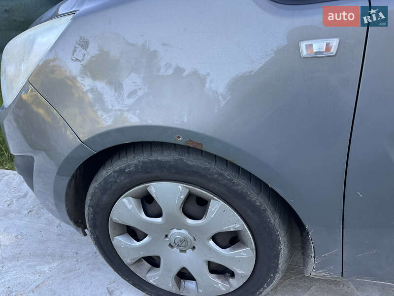 Микровэн Opel Meriva 2011 в Чернигове