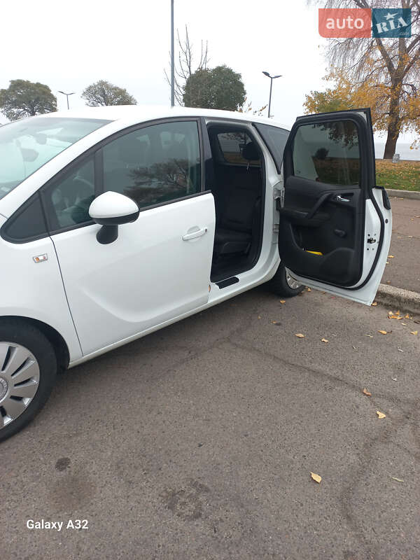 Микровэн Opel Meriva 2010 в Черкассах