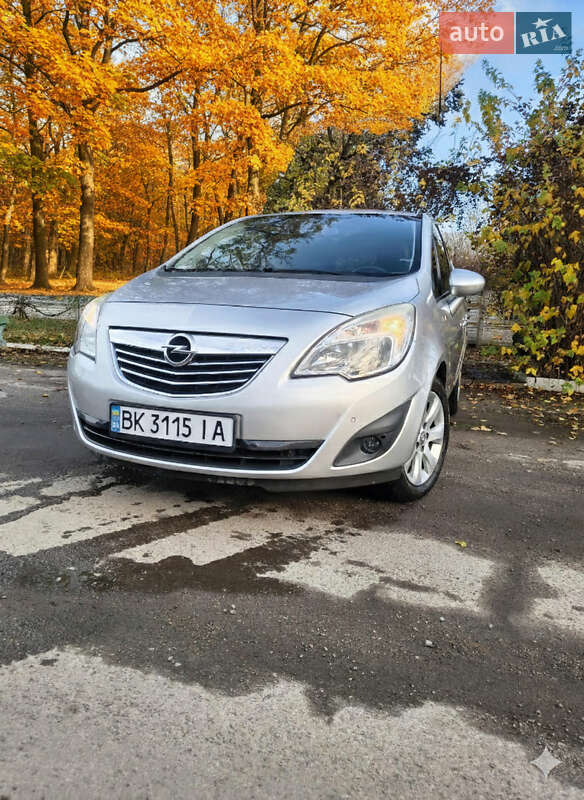 Микровэн Opel Meriva 2011 в Ровно