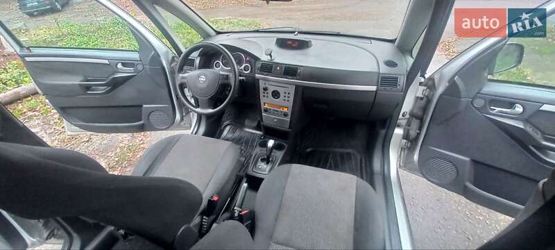 Микровэн Opel Meriva 2004 в Киеве