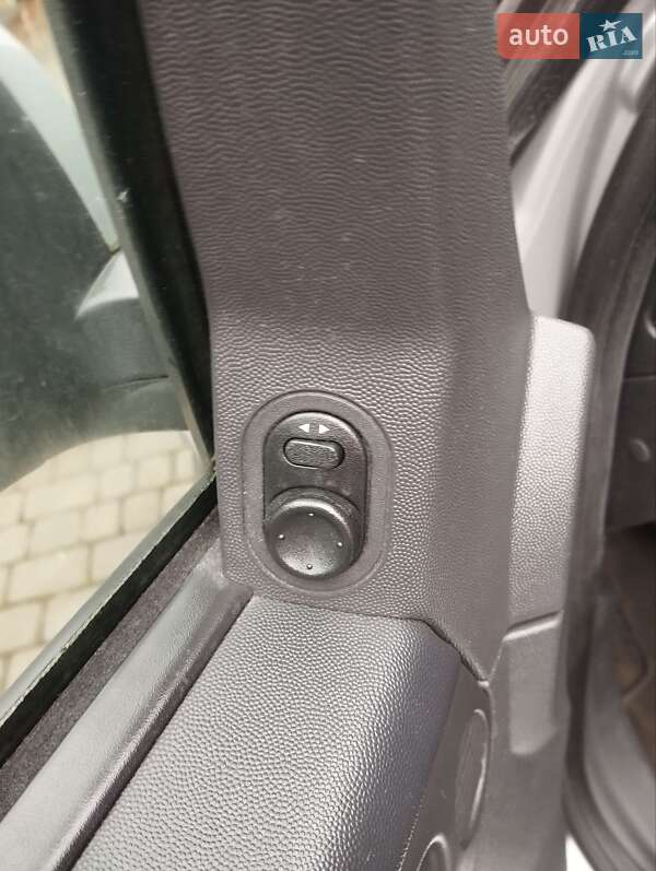 Микровэн Opel Meriva 2009 в Львове