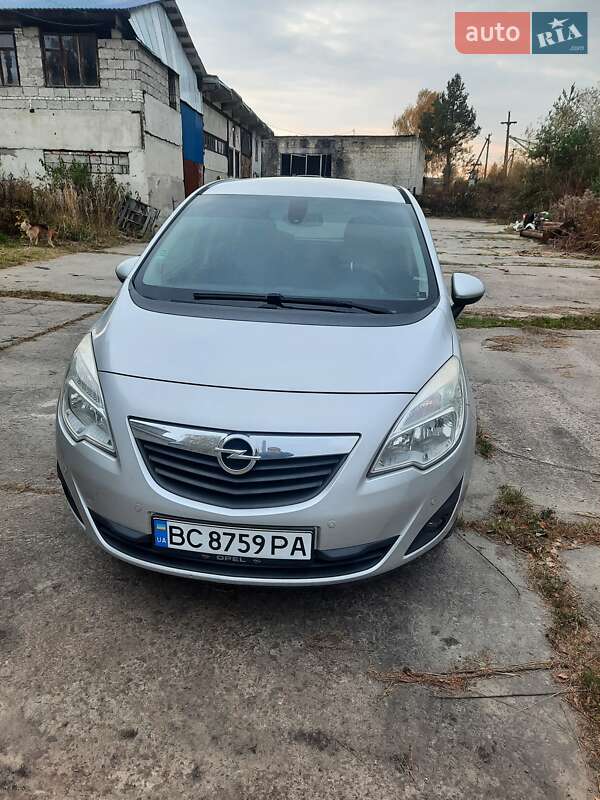 Opel Meriva 2011