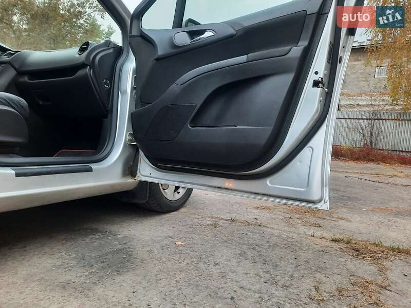 Мікровен Opel Meriva 2011 в Новояворівську