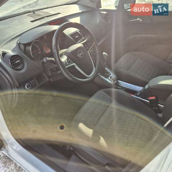 Мікровен Opel Meriva 2013 в Чернівцях