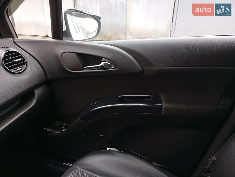 Микровэн Opel Meriva 2012 в Киеве фото 12 Микровэн Opel Meriva 2012 в Киеве