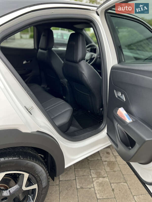 Внедорожник / Кроссовер Opel Mokka-e 2021 в Ивано-Франковске