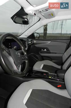 Позашляховик / Кросовер Opel Mokka-e 2021 в 