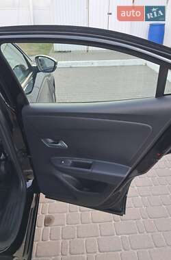 Внедорожник / Кроссовер Opel Mokka-e 2021 в 