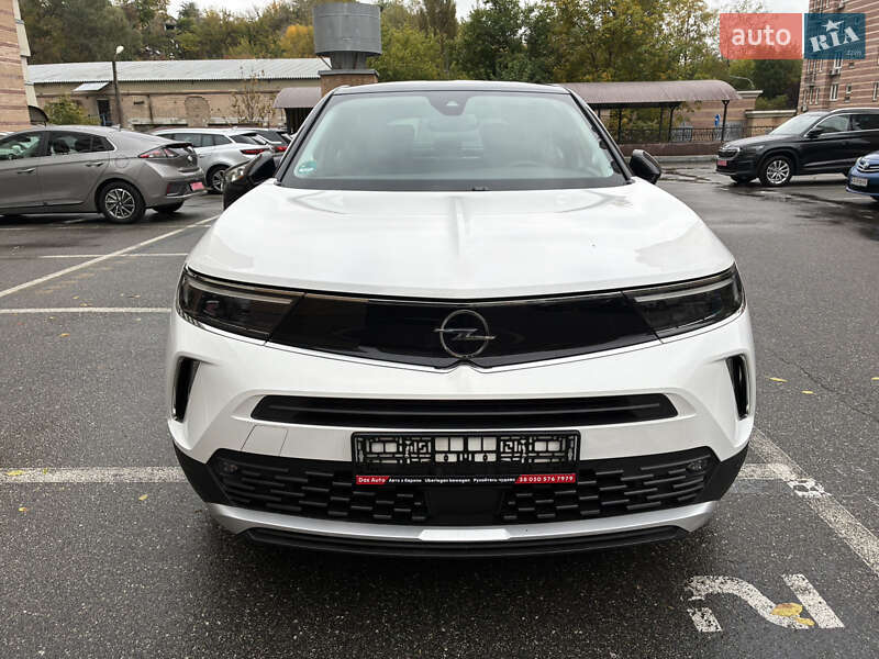 Позашляховик / Кросовер Opel Mokka-e 2023 в 