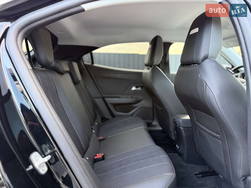 Внедорожник / Кроссовер Opel Mokka-e 2021 в Львове