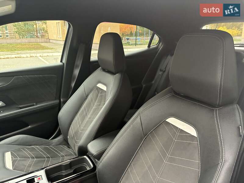 Позашляховик / Кросовер Opel Mokka-e 2021 в Києві фото 94 Позашляховик / Кросовер Opel Mokka-e 2021 в Києві