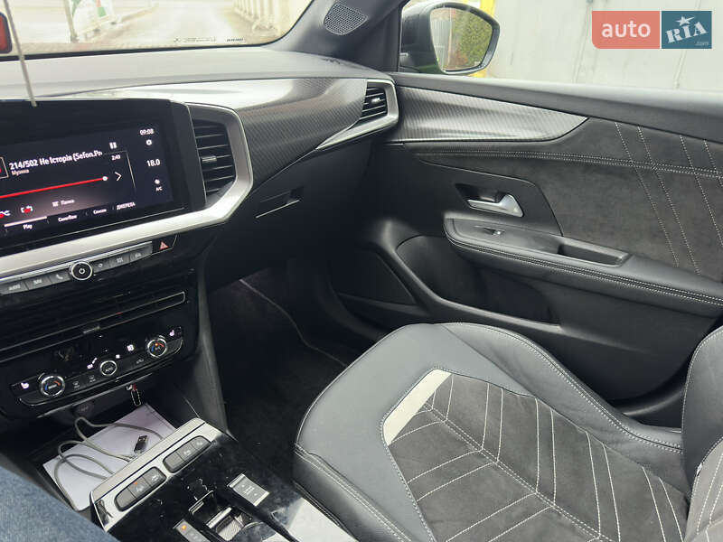 Позашляховик / Кросовер Opel Mokka-e 2021 в Івано-Франківську